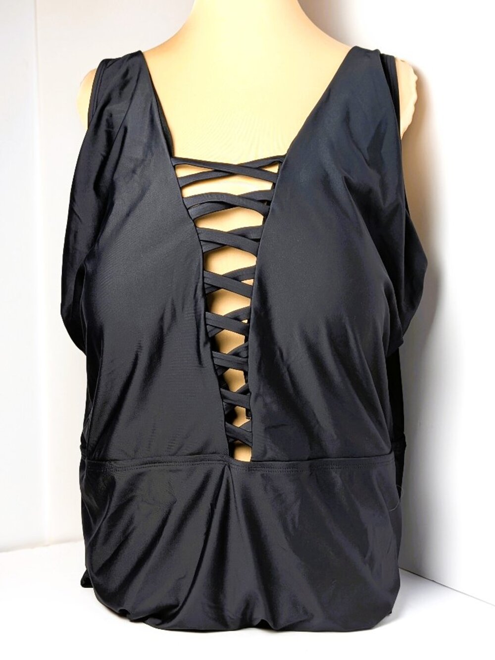 Lysa Swim Black 1-piece Swimsuit Criss-Cross Front / V-back Size 3X 26W NEW